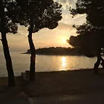 Ana - Wake Up To The Sea, Balcony, Terrace, Garden & Parking, - Dalmatia Murter