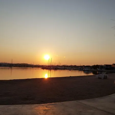 Appartement Ana - Wake Up To The Sea, Balcony, Terrace, Garden & Parking, - Dalmatia Murter