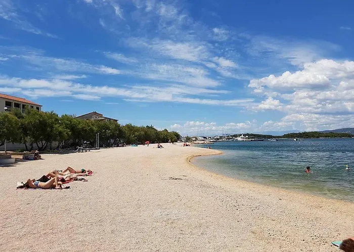 Apartament Ana - Wake Up To The Sea, Balcony, Terrace, Garden & Parking, - Dalmatia