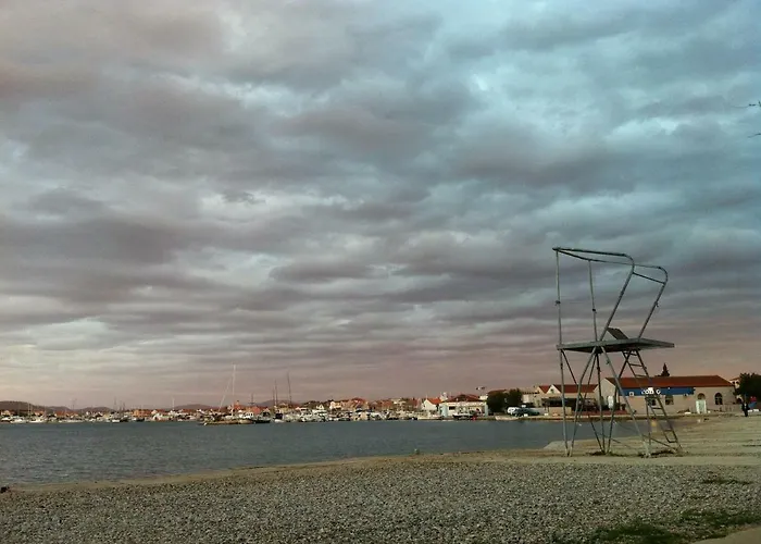 Daire Ana - Wake Up To The Sea, Balcony, Terrace, Garden & Parking, - Dalmatia Murter