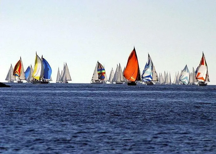 Ana - Wake Up To The Sea, Balcony, Terrace, Garden & Parking, - Dalmatia Apartament